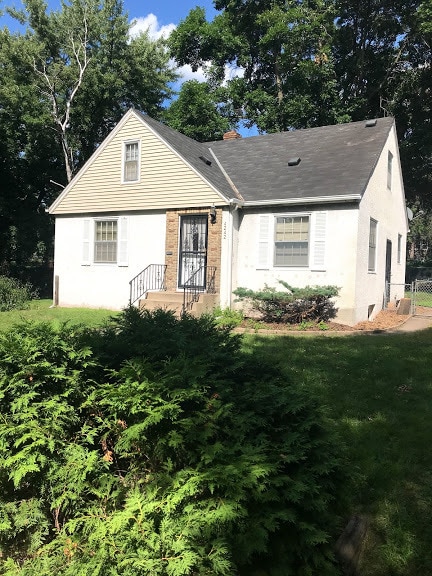 property at 4242 N Girard Ave