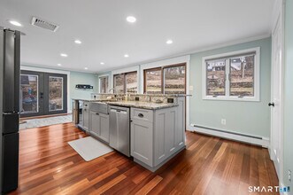 297 South Rd in Farmington, CT - Building Photo - Building Photo