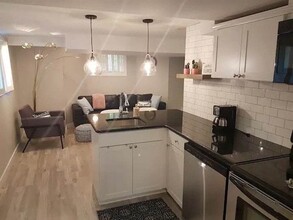 152 Essex St in Sarnia, ON - Building Photo - Building Photo