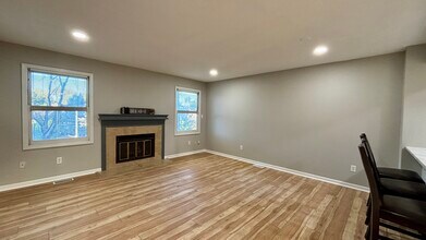 6086 S Bay Dr in Indianapolis, IN - Building Photo - Building Photo