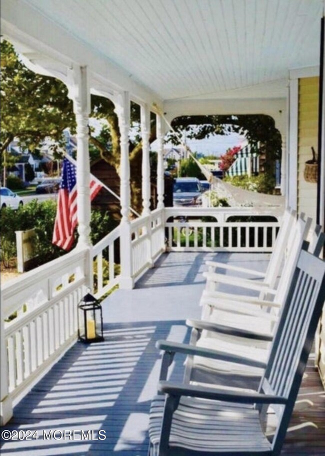 409 Main Ave in Bay Head, NJ - Foto de edificio - Building Photo