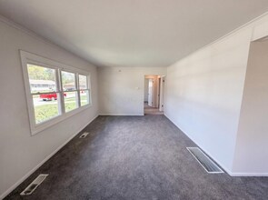 2839 Homecomer Dr in Grove City, OH - Building Photo - Building Photo