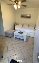 12239 Mallory Dr in Largo, FL - Foto de edificio - Building Photo