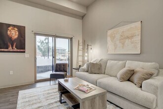 2210 Remington Way in Bozeman, MT - Foto de edificio - Building Photo