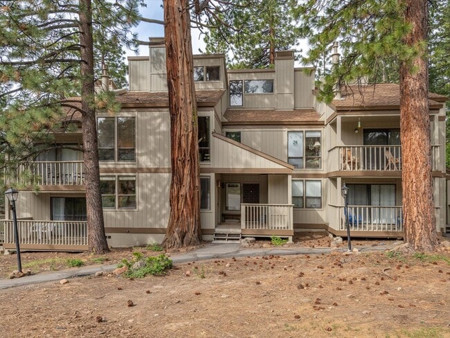 property at 1001 Commonwealth Dr