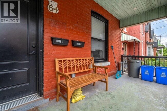 64 Oxford St in Hamilton, ON - Building Photo - Building Photo