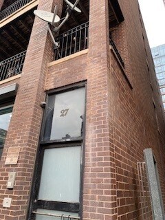 property at 27 N Morgan St