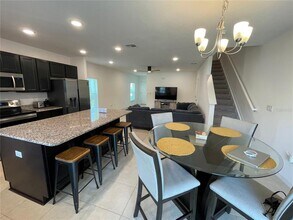 4736 Spatter Dock St in Tampa, FL - Building Photo - Building Photo