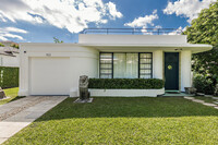 162 Peruvian Ave in Palm Beach, FL - Building Photo - Building Photo