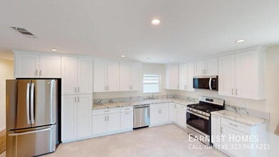 8228 Laurelgrove Ave in North Hollywood, CA - Building Photo - Building Photo