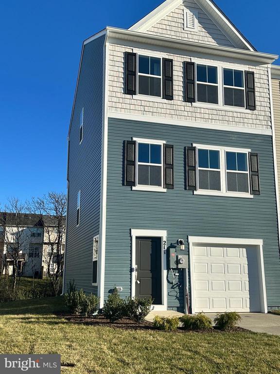 211 Cooperage Rd in Inwood, WV - Building Photo - Building Photo