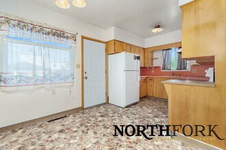 414 S 7th Ave in Caldwell, ID - Building Photo - Building Photo