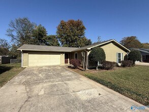 160 Lewis Ln in Madison, AL - Building Photo - Building Photo