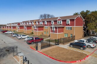 Arbors at West Avenue Apartments in San Antonio, TX - Foto de edificio - Primary Photo