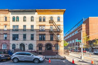 76 Kingston Ave in Brooklyn, NY - Building Photo - Building Photo