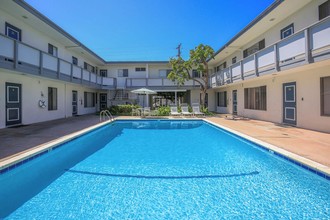 Ocean West Apartments in Torrance, CA - Building Photo - Building Photo