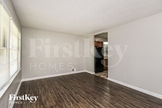 7611 E 47th Terrace in Kansas City, MO - Building Photo - Building Photo