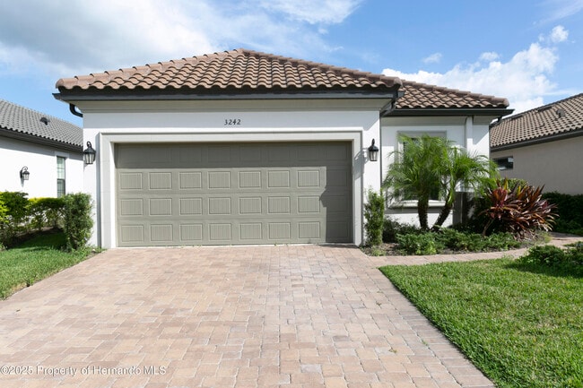 3242 Francoa Dr in Odessa, FL - Building Photo - Building Photo
