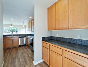 27030 228th Pl SE in Maple Valley, WA - Building Photo - Building Photo