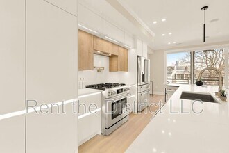 1365 Perry Pl NW in Washington, DC - Building Photo - Building Photo