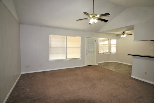 3706 Chadwick Dr in Alvin, TX - Building Photo - Building Photo