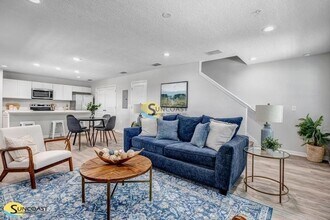 3821 SW 43rd Ct, Unit 104 in Ocala, FL - Foto de edificio - Building Photo