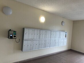 4713 NW 7th St in Miami, FL - Building Photo - Building Photo