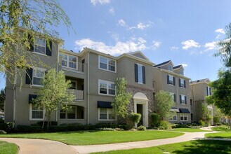 Bridgeport Coast in Santa Clarita, CA - Foto de edificio - Building Photo