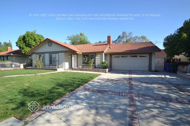 property at 1238 W Hawthorne St