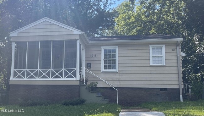 property at 1015 Monroe St