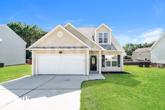 property at 925 Troubadour Ln