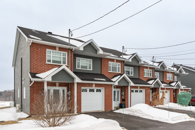 190 De L'anse St in Lévis, QC - Building Photo - Building Photo