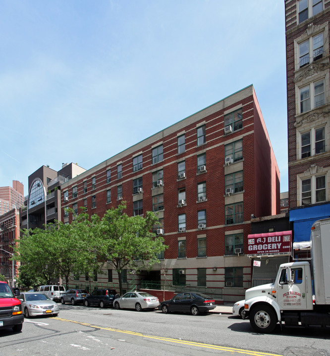 503-519 W 133rd St in New York, NY - Building Photo