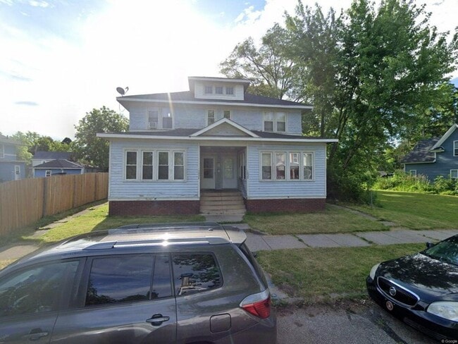 1032 Allen St, Unit 1032