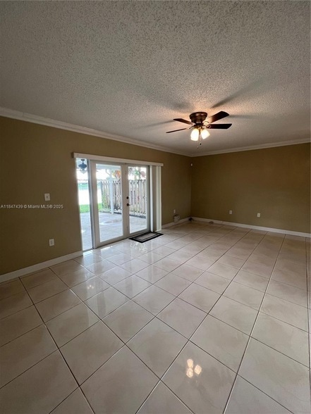 17798 SW 139th Ct, Unit 2262J in Miami, FL - Foto de edificio - Building Photo