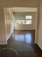 1124 Chelsea Ave in Santa Monica, CA - Building Photo - Building Photo