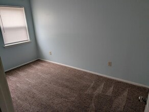 1001 White Oak Rd, Unit G21 in Dover, DE - Foto de edificio - Building Photo