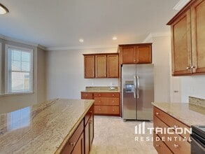 16 Crest Cir in Garner, NC - Building Photo - Building Photo