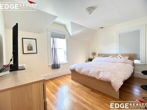 12 Hopedale St, Unit 1 in Boston, MA - Building Photo - Building Photo