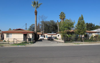 869-875 W 8th St in Pomona, CA - Building Photo - Building Photo