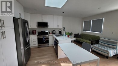 261 Soudan Ave in Toronto, ON - Building Photo - Building Photo