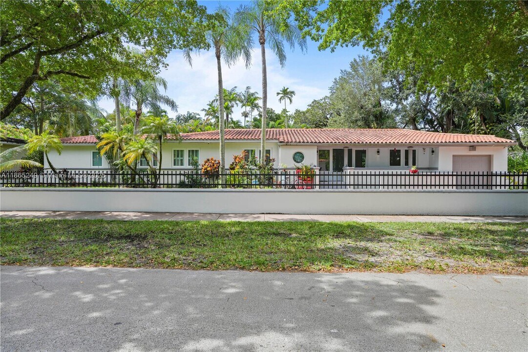 1436 Mantua Ave in Coral Gables, FL - Building Photo
