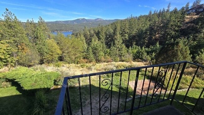 property at 1515 S Garry Rd