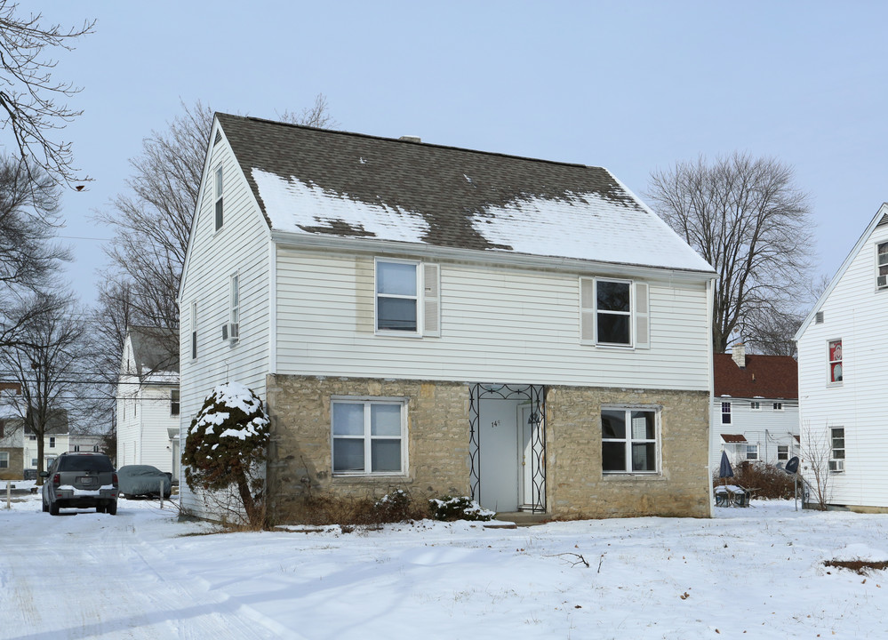 Woodcliff Condominiums in Whitehall, OH - Building Photo