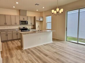 9612 Westside Hls Dr in Davenport, FL - Building Photo - Building Photo