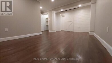 118 Sandringham Dr in Barrie, ON - Building Photo - Building Photo