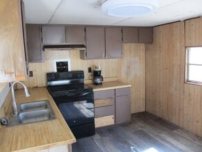 1306 Avenue E in Huntsville, TX - Building Photo - Building Photo