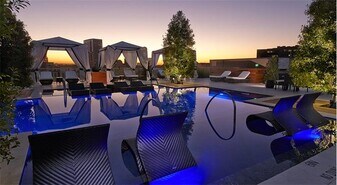 2727 Cedar Springs Rd in Dallas, TX - Building Photo