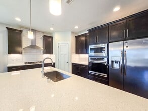 3 153rd St SW in Lynnwood, WA - Building Photo - Building Photo
