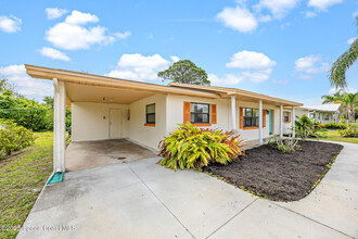 623 Hillcrest Ave in Titusville, FL - Building Photo - Building Photo